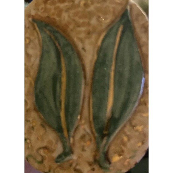 Vintage Beautiful Gold And White With Green Leafs Wooden Pin Brooch - Picture 12 of 12